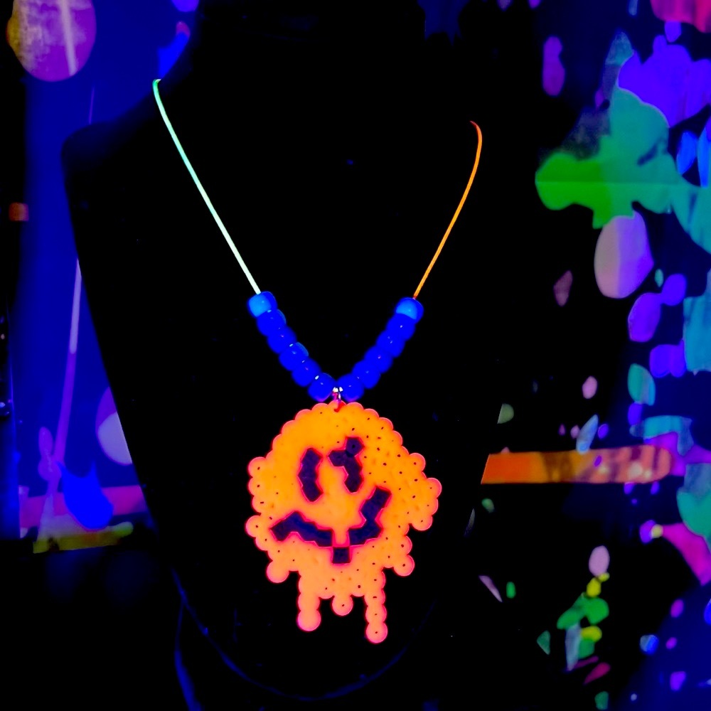 New Rave Necklace - Picture 7 of 11
